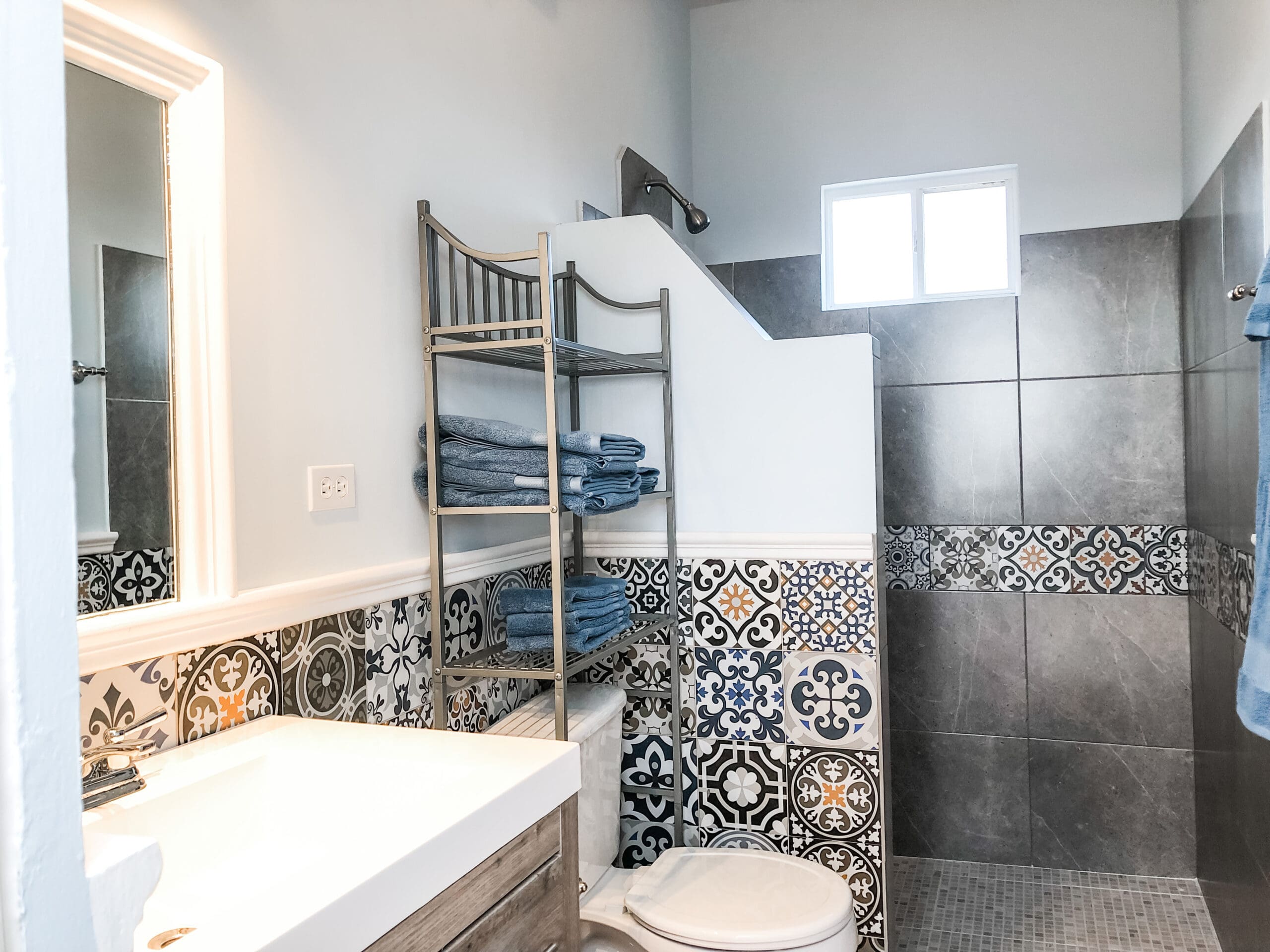 DiversInnMX has more bedrooms available